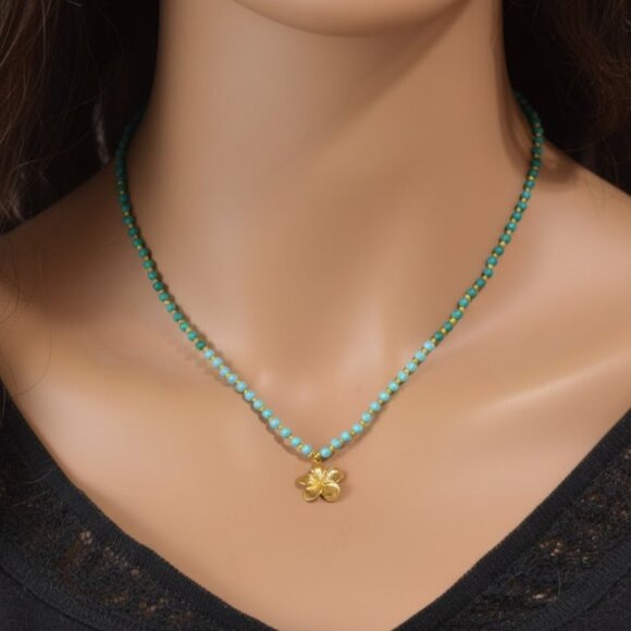 Turquoise Hand Knotted Necklace with Gold Vermeil Flower Charm - Made in Canada - Picture 7 of 8